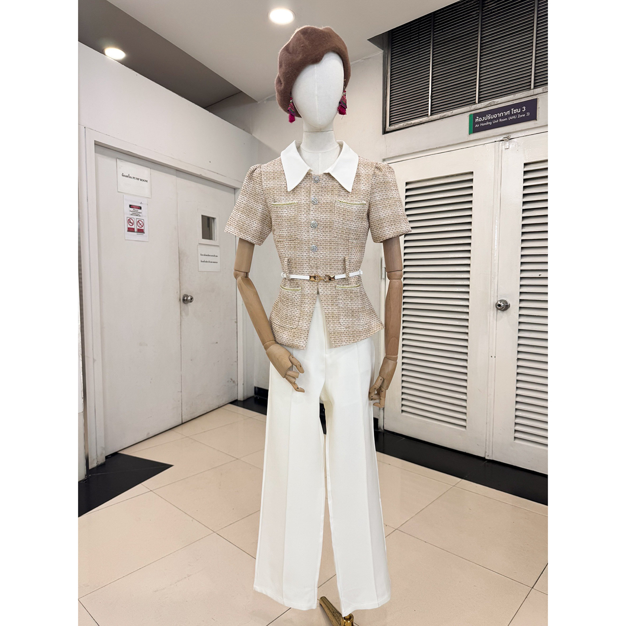 kudapy set 3 ชิ้น: เสื้อทวีต+กางเกง+เข็มขัด ชุดทวีตปกขาว ีเทลกระดุมคริสตัลคือความหรู เสื้อท็อปผ้าทวีต