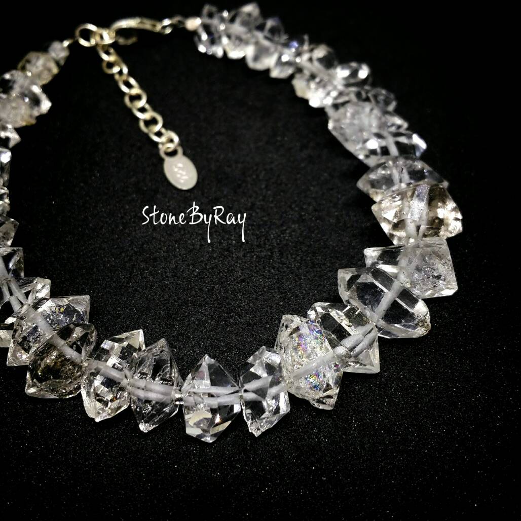 สร้อยข้อมือหินเฮอร์คิเมอร์ไดม่อน (Herkimer Diamond)