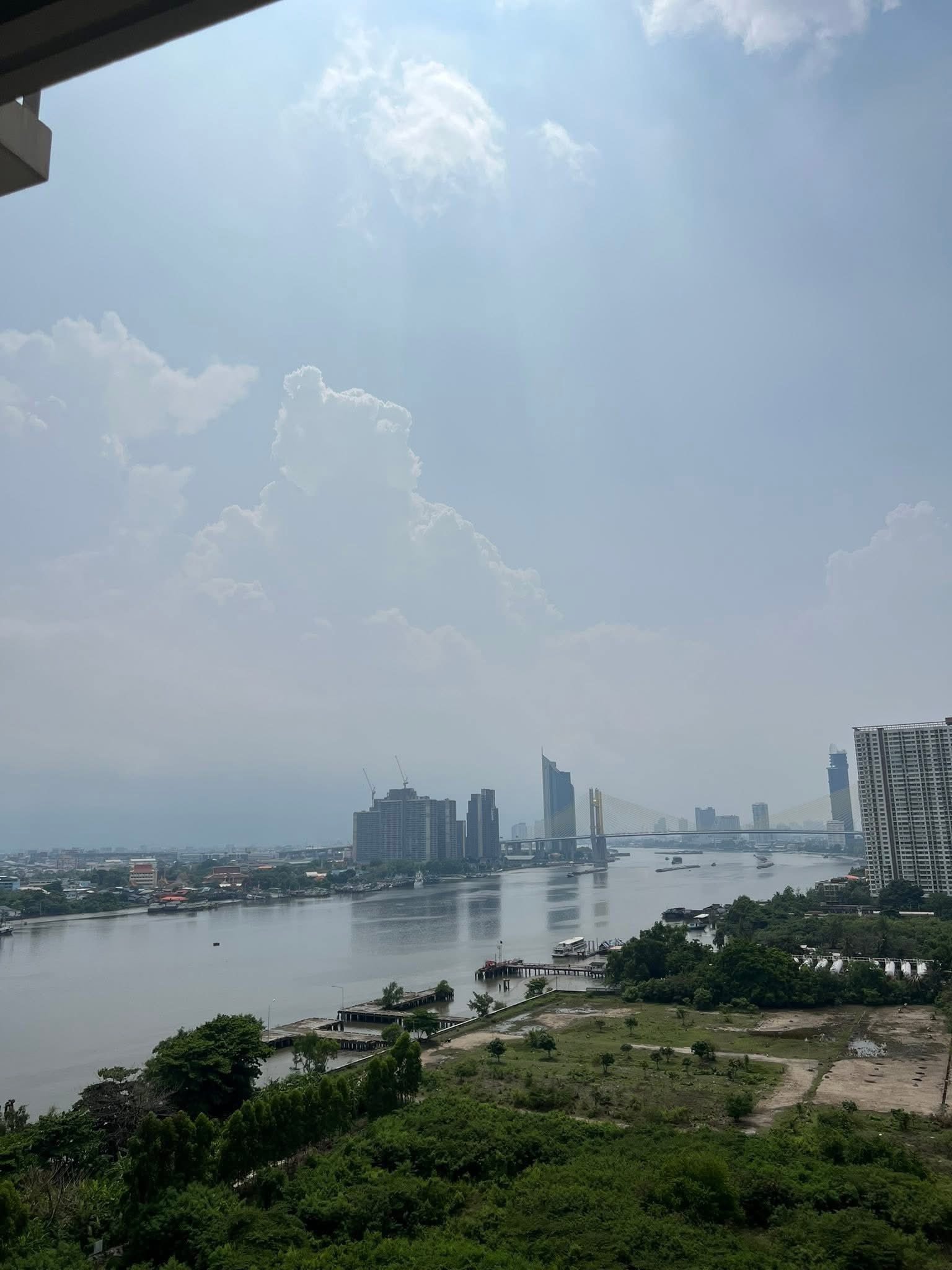 High Rise โซนพื้นที่ ถนนพระราม3 ให้เช่าห้องแบบ 1ห้องนอน 1ห้องน้ำ 1ครัวปิด คอนโด U Delight Residence Riverfront Rama 3 (ยู ดีไลท์ เรสซิเดนซ์ ริเวอร์ฟรอนท์ พระราม 3) ขนาดห้อง 34 ตรม. ชั้น 16 ไม่ใช่ฝั่งวัด ฝั่งกสิกรเห็นวิวแม่น้ำเจ้าพระยา