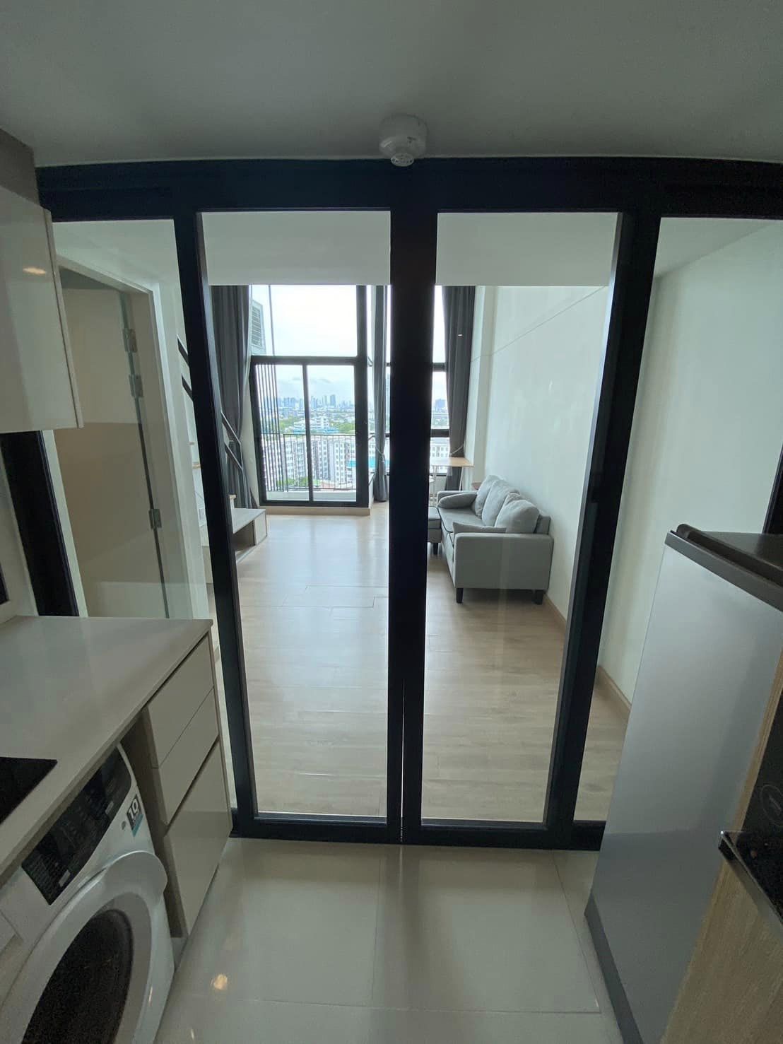 ปล่อยเช่าคอนโด Knightsbridge Duplex Tiwanon (ไนท์บริดจ์ ดูเพล็กซ์ ติวานนท์) - Duplex2ชั้น 1ห้องนอน 1ห้องน้ำ 1ห้องนั่งเล่น - ใกล้ MRT กระทรวงสาธารสุข - ขนาดห้อง 40 ตรม. ชั้น 14