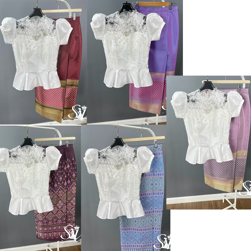 kudapy เสื้อลูกไม้แขนตุ๊กตา แต่งชายระบาย ซับในด้วยผ้าไหมอัดกาว ซิปซ่อนหลัง แมทช์ผ้าถุง สำเร็จรูป