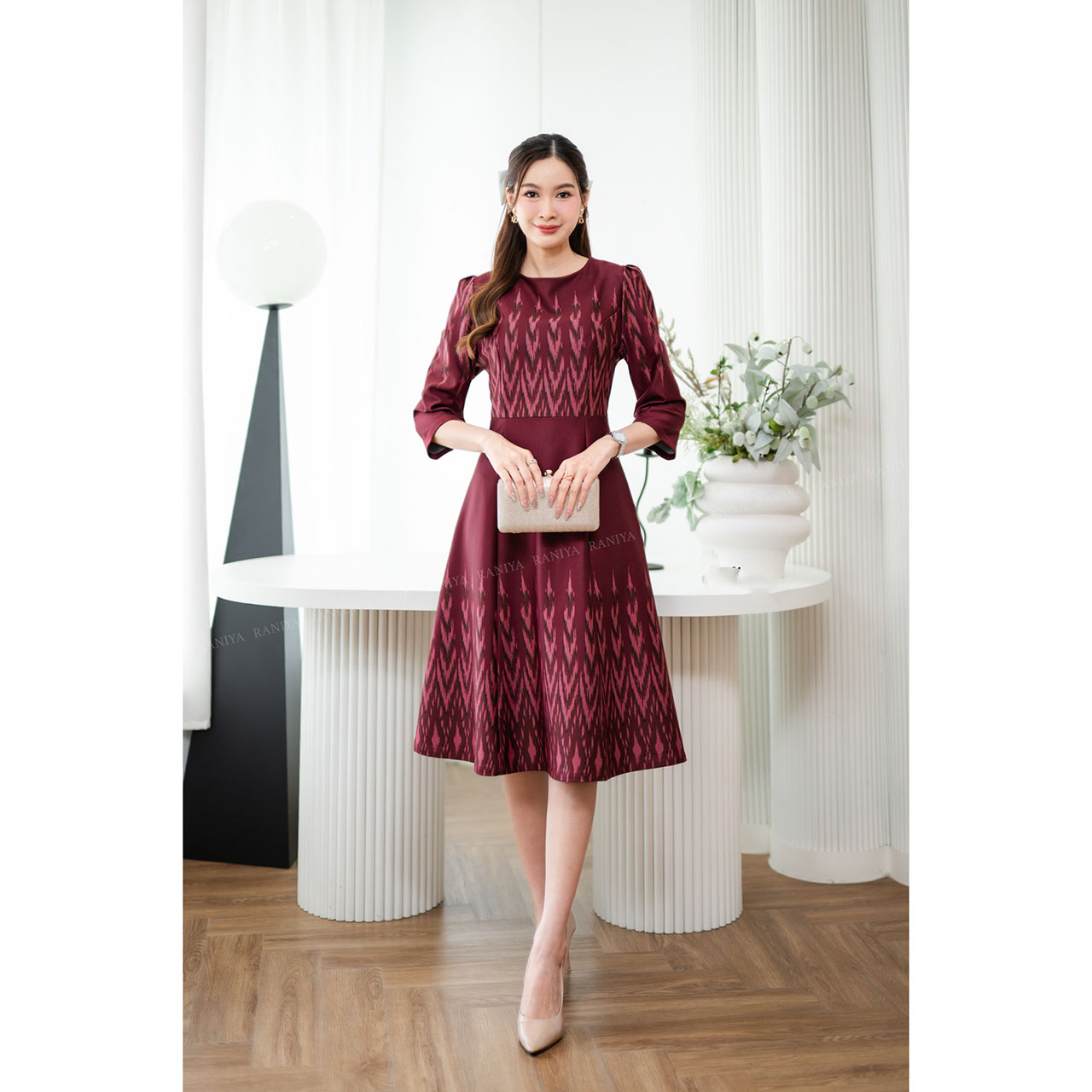 kudapy เดรสทรง A-line Dress ผ้าใส่สบาย ปริ้นลายมัดหมี่มาพร้อมซับในและซิปซ่อนหลังใส่สบาย