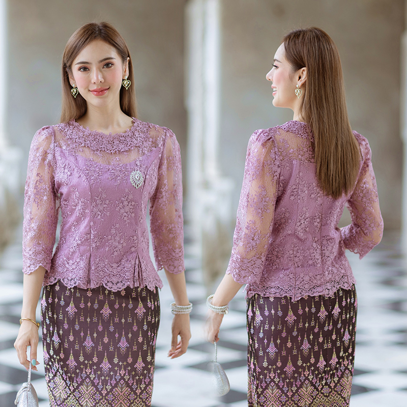 kudapy (เฉพาะเสื้อ) เสื้อลูกไม้สีทอง/สีดำ/สีม่วง/สีขาว ตัวเสื้อใช้ผ้าลูกไม้ใยบวบเนื้อดีลายลูกไม้แน่นทั้งตัว ตัวเสื้อมาพร้อมซับในเนื้อดีในตัว