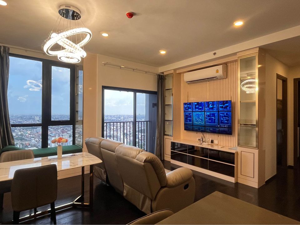 สนใจชมห้องติดต่อได้เลย Line ID: Smile-easy ปล่อยเช่าคอนโด Park Origin Thonglor (พาร์ค ออริจิ้น ทองหล่อ) - 2ห้องนอน 2ห้องน้ำ 1ห้องนั่งเล่น - ใกล้ BTS ทองหล่อ - ขนาดห้อง 67 ตรม. ชั้น 51 ตึก B