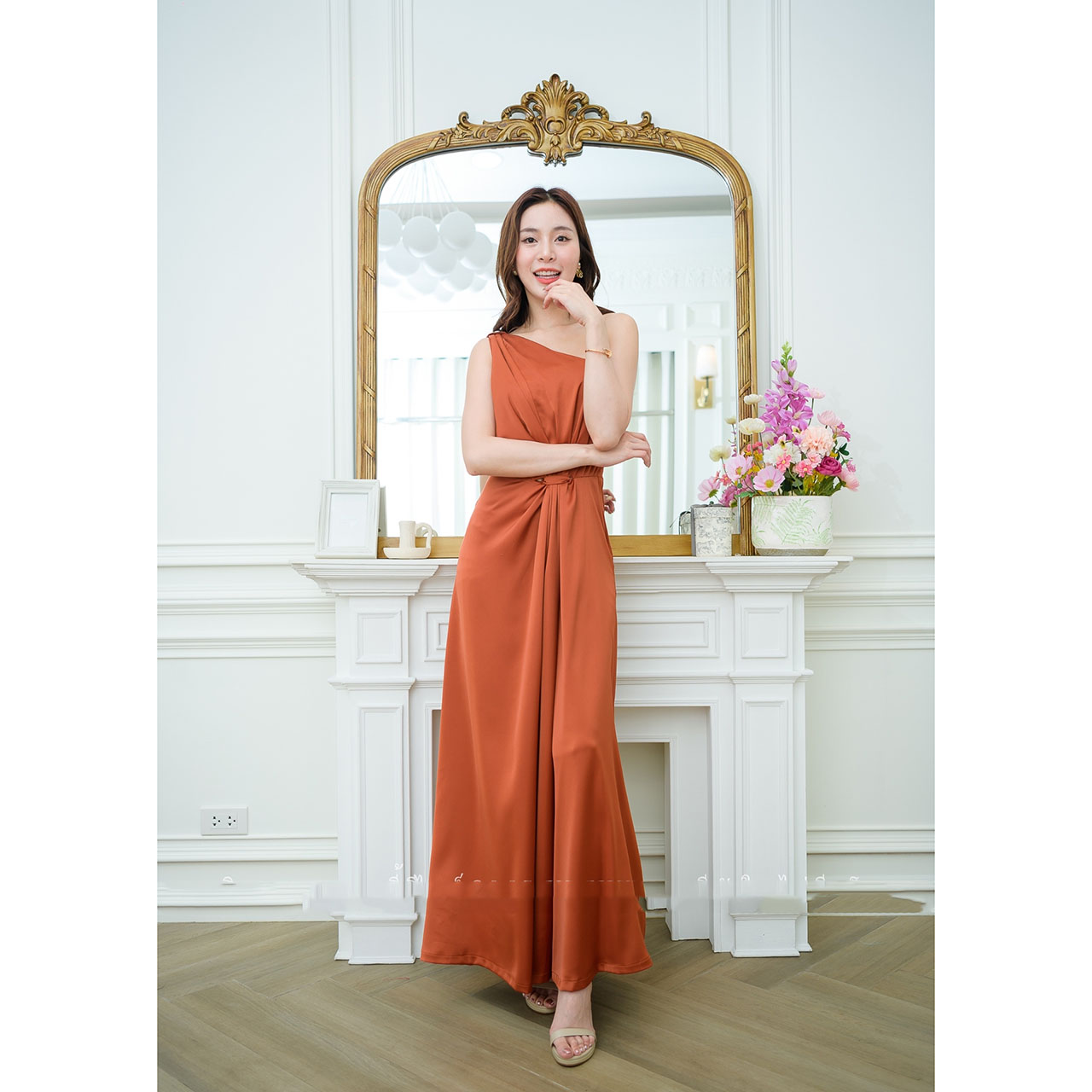 kudapy ชุดราตรีไหล่เบี่ยงรวบเอว แต่งจีบ งานสวยทรงหรูใส่ออกงาน