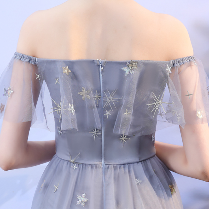 kudapy ชุดราตรียาวสีเทา อออกงานทรงปาดไหล่ ใส่ดูดี