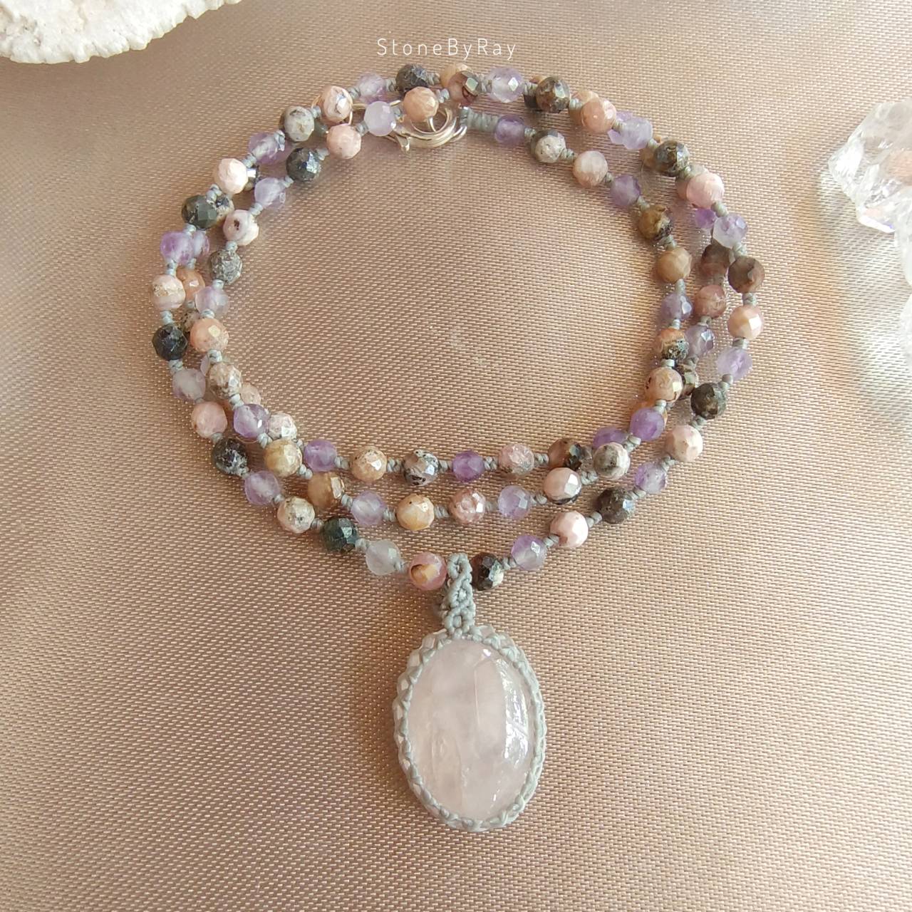 สร้อยคอหินโรโดโครไซต์กับจี้หินโรสควอตซ์ Rose Quartz