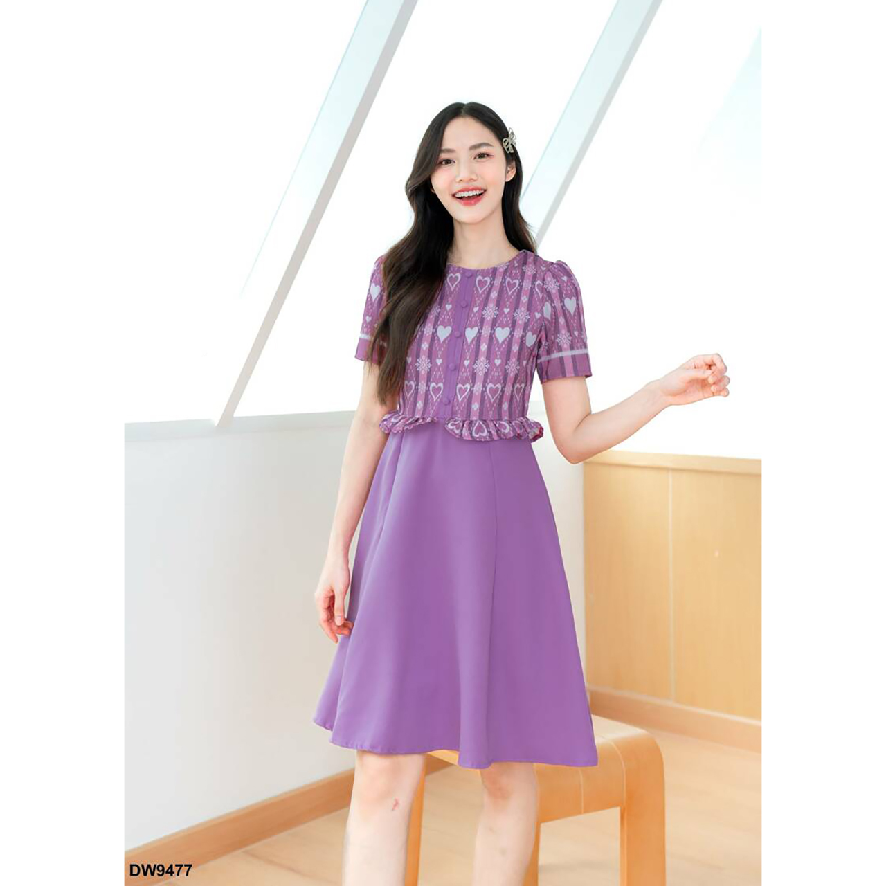 kudapy เดรสสั้นสีกรม/สีม่วง/สีเหลือง กระโปรงสีพื้นแต่งเสื้อลายไทย