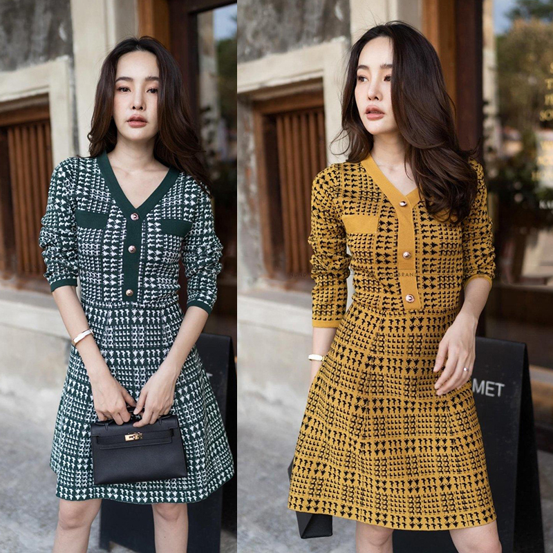 kudapy เดรสสั้นสีเหลือง/เขียว กระโปรงทรงเอ ใส่แล้วดูผอมเพรียว แต่งกระดุมโรมันหน้า