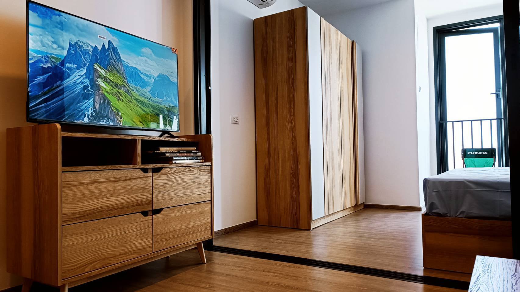 ให้เช่าห้องแบบ 1ห้องนอน 1ห้องน้ำ โซนพื้นที่ BTS ห้าแยกลาดพร้าว คอนโด THE LINE Phahonyothin Park (เดอะ ไลน์ พหลโยธิน พาร์ค) High Rise ขนาดห้อง 32.5 ตรม. ชั้น 30 ตึก B