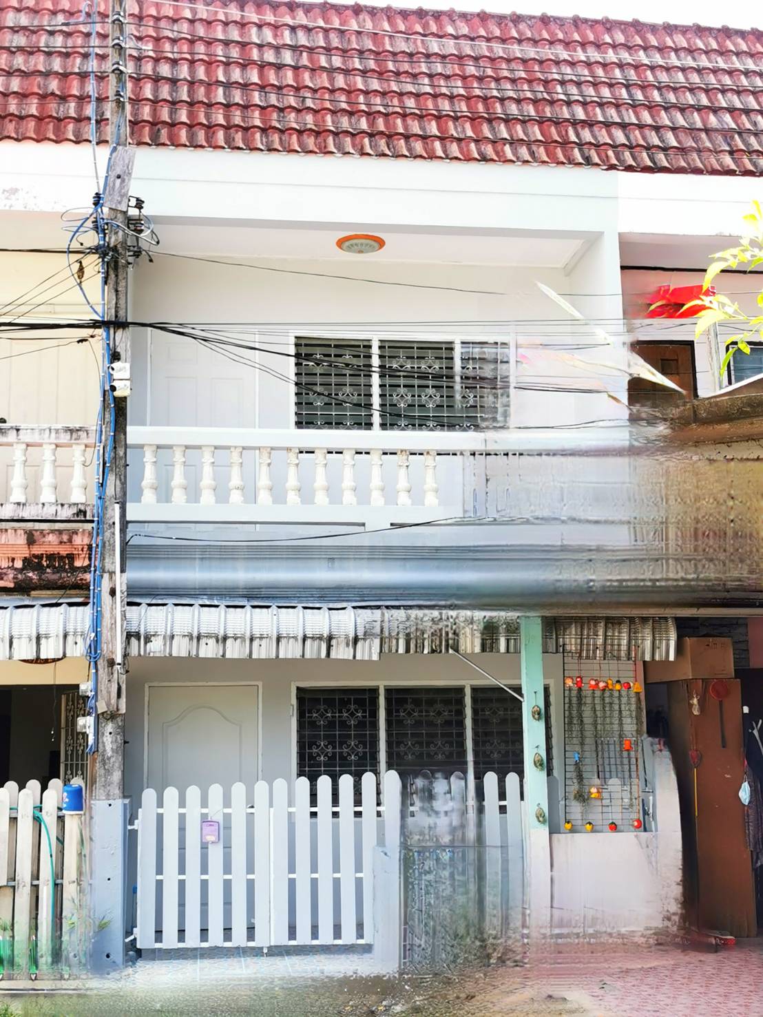ขายบ้านพลอยสยาม 2ชั้น ดาวน์ 0 กู้ 100 กู้ไม่ผ่าน ผ่อนตรงบริษัทได้ ใกล้แยกศักดิ์ชัย เซ็นทรัล โรบินสัน ตลาดพลอย จันทบุรี ตกแต่งใหม่ ฟรีเฟอร์นิเจอร์ Townhouse Near Robinson Gems Market Chanthaburi renovated free furniture