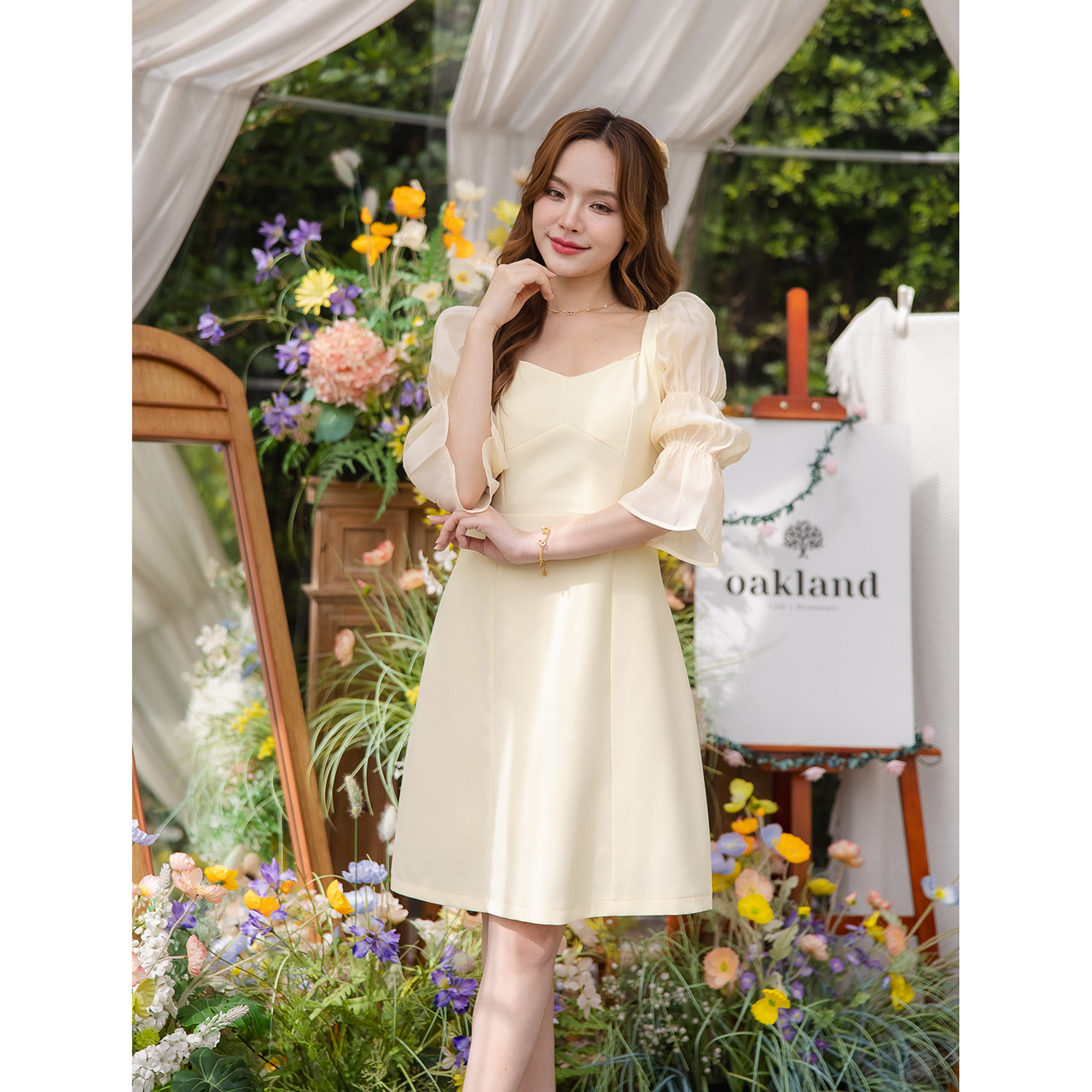 kudapy เดรสพาสเทลแขนพัฟระบาย เติมเต็มความหวานละมุน ดีไซน์แขนยาวพองระบายจากผ้าออร์แกนซ่า ทรงพอง เพิ่มเสน่ห์แบบเจ้าหญิงแสนซน