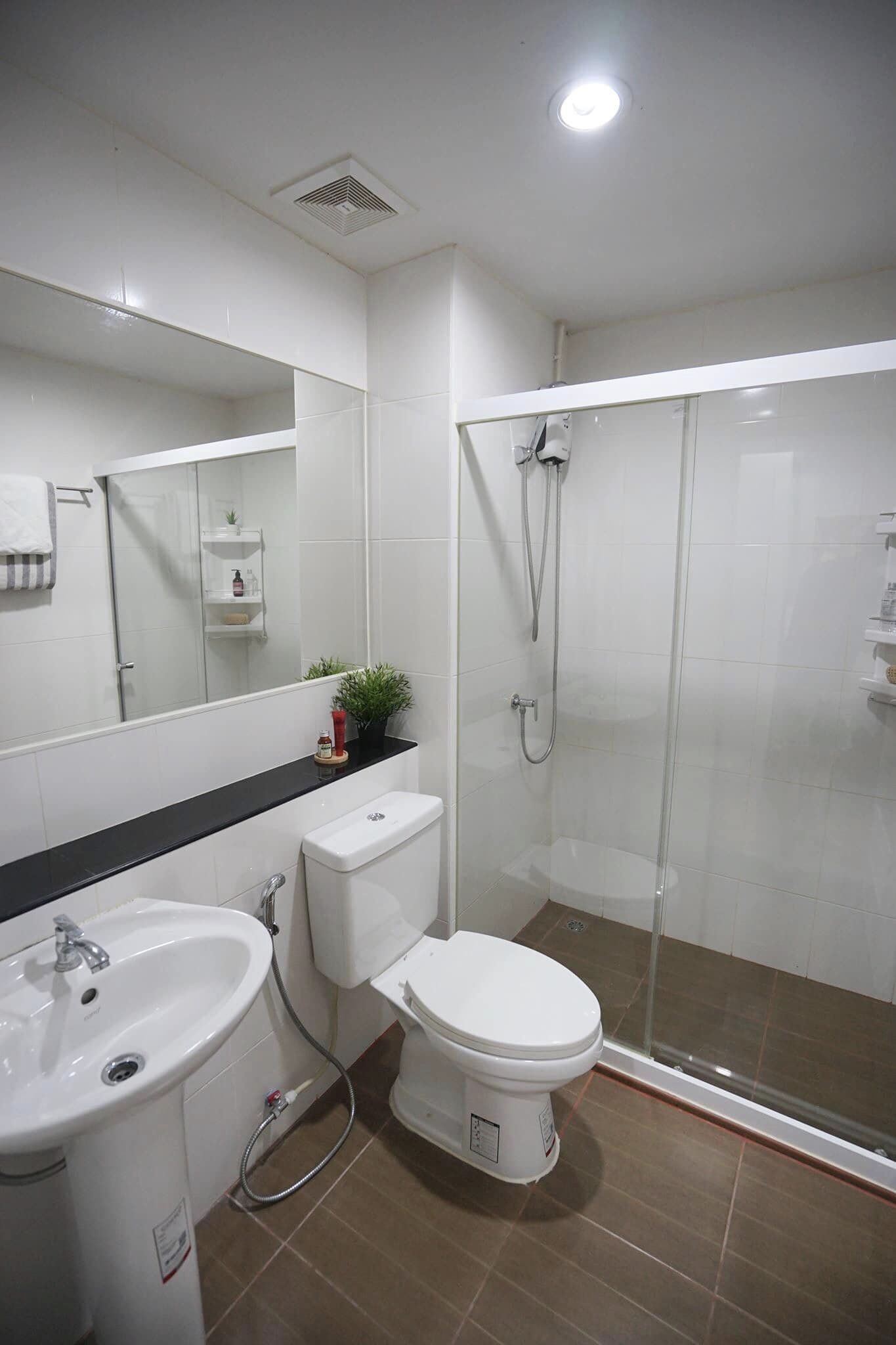 ปล่อยเช่าคอนโด Regent Home Sukhumvit 81 (รีเจ้นท์ โฮม สุขุมวิท 81) - 1ห้องนอน 1ห้องน้ำ 1ห้องนั่งเล่น 1ห้องครัว - ใกล้ BTS อ่อนนุช - ขนาดห้อง 28 ตรม. ชั้น 5 วิวสระ