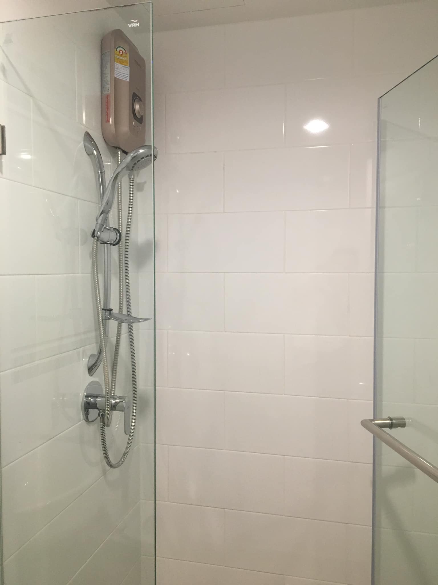 ปล่อยเช่าคอนโด The Excel Hybrid (ดิ เอ็กเซล ไฮบริด) ลาซาล 8 - 1ห้องนอน 1ห้องน้ำ 1ห้องนั่งเล่น - ใกล้ BTS แบริ่ง - ขนาดห้อง 27 ตรม. ชั้น 6