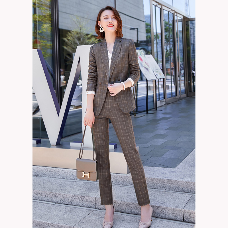 kudapy ชุดสูททำงานผู้หญิงสีช็อกโกแลตลายตารางพร้อมกางเกง