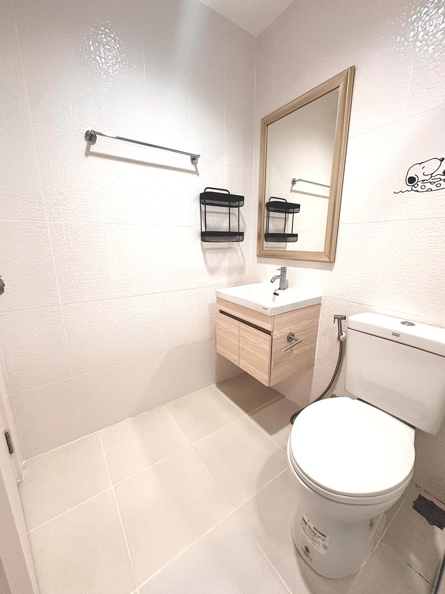 ปล่อยเช่าคอนโด Thana Astoria Pinklao (ธนา แอสโทเรีย ปิ่นเกล้า) - 1ห้องนอน 1ห้องน้ำ 1ห้องนั่งเล่น - ใกล้ MRT บางยี่ขั้น - ขนาดห้อง 34.5 ตรม. ชั้น 23