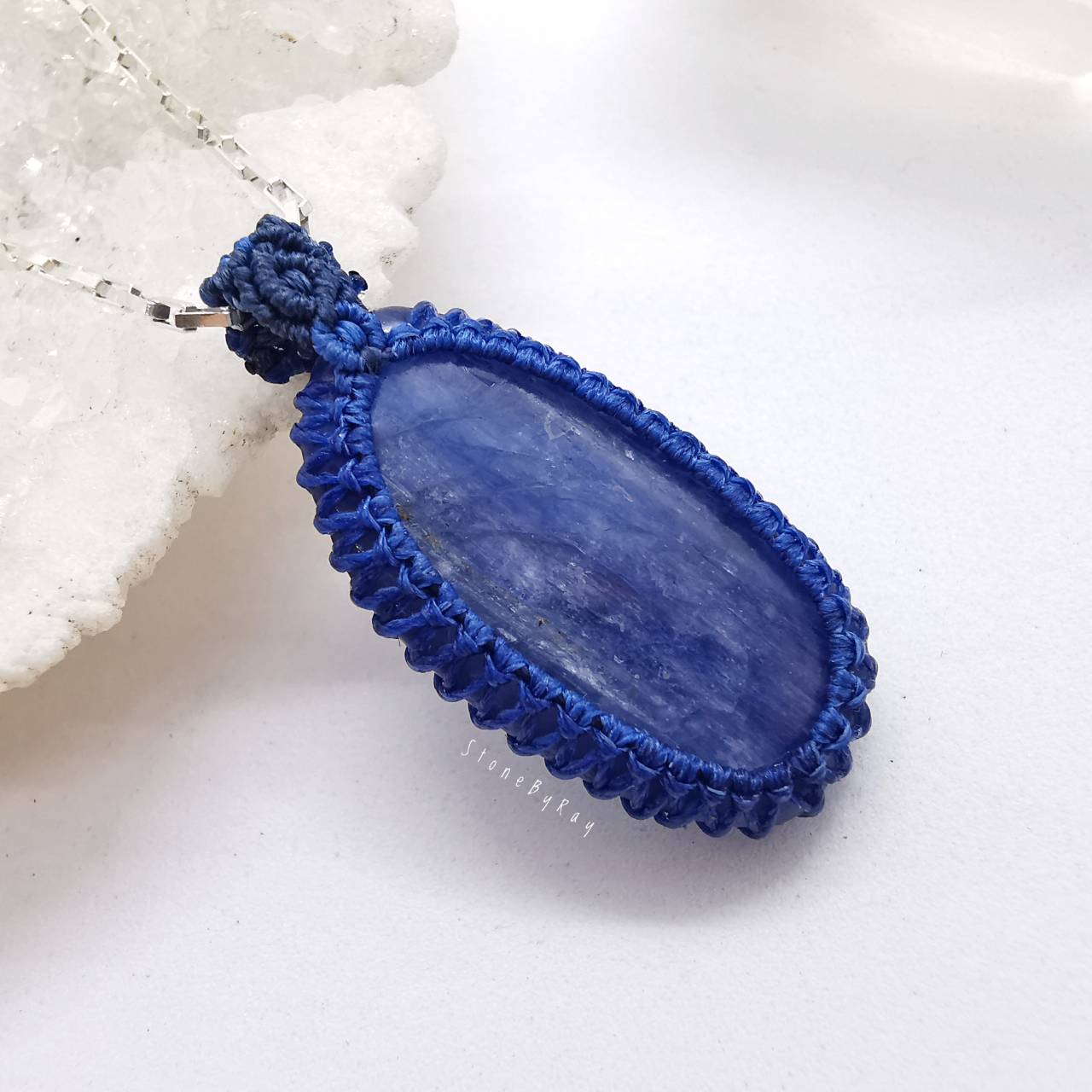 สร้อยคอเงินจี้หินไคยาไนท์ (Kyanite)