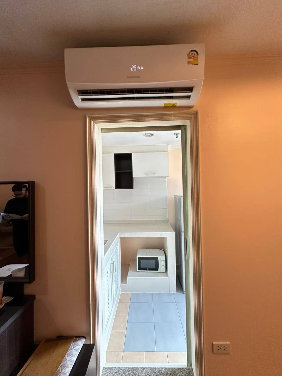 ให้เช่าห้องแบบ Studio 1ห้องน้ำ 1ครัวแยก โซนพื้นที่ MRT บางยี่ขั่น (ใกล้สี่แยกบรมราชชนนี) คอนโด Lumpini Place Pinklao 1 (ลุมพินี เพลส ปิ่นเกล้า 1) High Rise ขนาดห้อง 30 ตรม. ชั้น 9