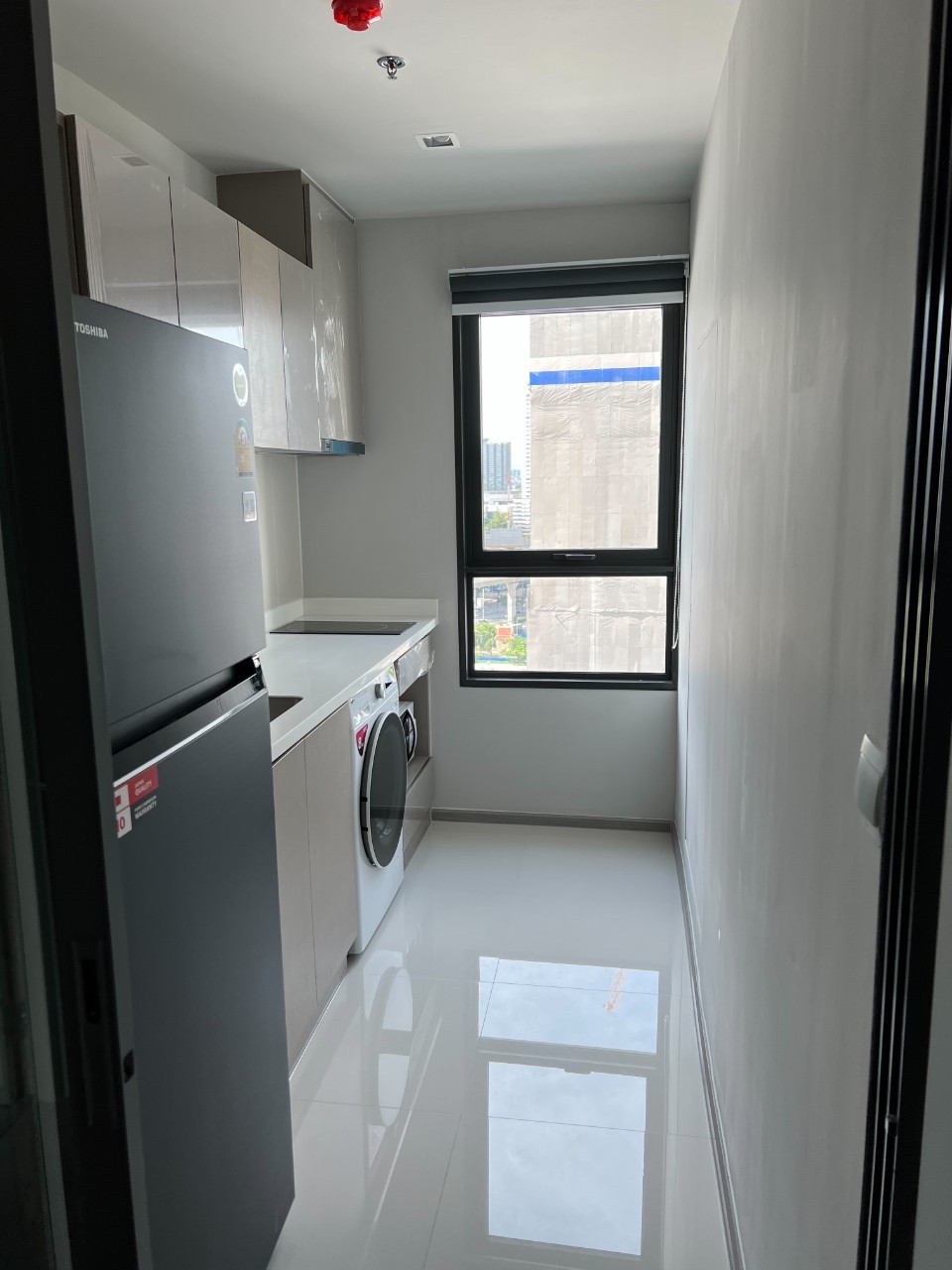 ปล่อยเช่าคอนโด Life Ladprao (ไลฟ์ ลาดพร้าว) - 2ห้องนอน 2ห้องน้ำ 1ห้องนั่งเล่น - ใกล้ BTS ห้าแยกลาดพร้าว - ขนาดห้อง 66 ตรม. ชั้น 16