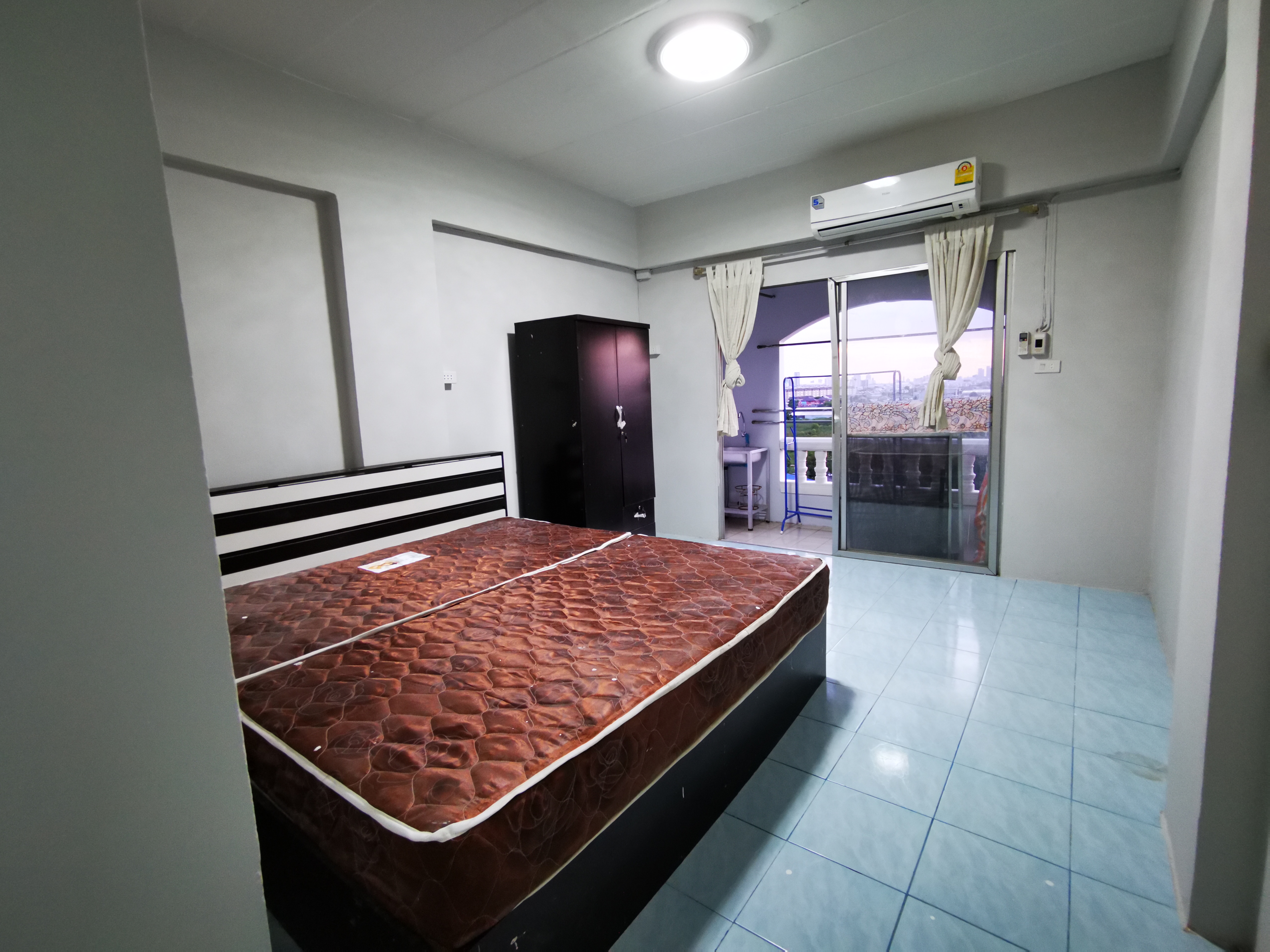 Nirun Residence 9Floor 25 sqm. Mega Bangna Ikea Ram 2 0909897810