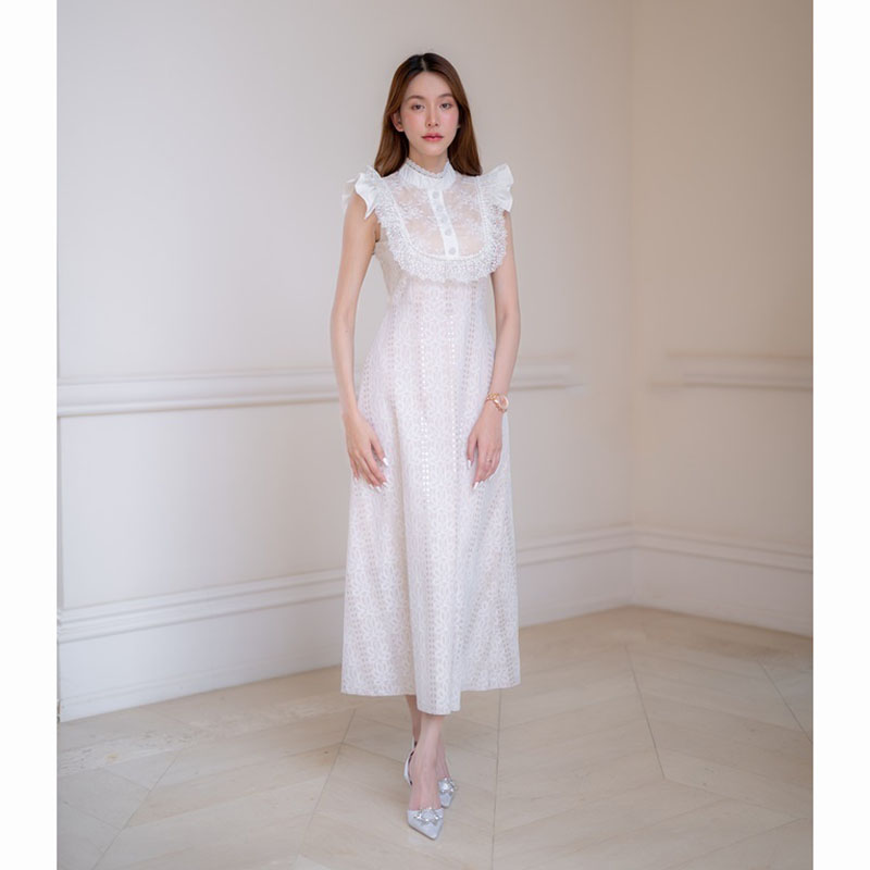 kudapy เดรสยาวสีขาว/สีดำ ลูกไม้กระโปรงบานยาว ลายดอกไม้เต็มชุด ซิมหลังใส่ออกงาน ใส่เที่ยวสวยดูดีมากๆ