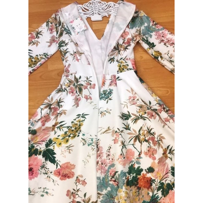 kudapy ชุดเดรสยาวใส่ไปทะเลหรือใส่ออกงาน ชุดเดรสยาวสีขาวพิมพ์ลาย แขนยาว ใส่ออกงาน ไปทะเล