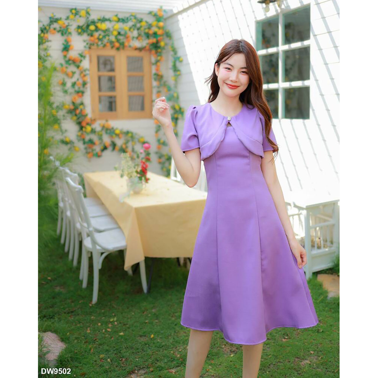 kudapy เดรสสั้น แขนสั้นคอกลมแต่งกระดุมซิปหลัง