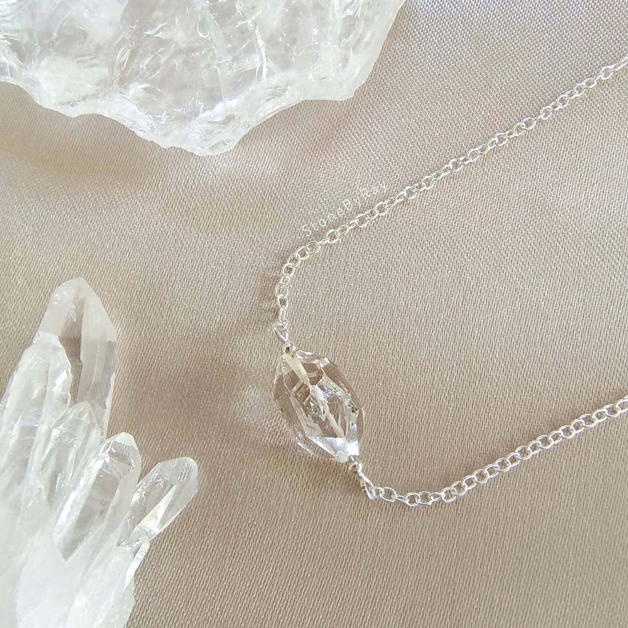 สร้อยคอเงินหินเฮอร์คิเมอร์ไดม่อน Herkimer Diamond (Keyhole)