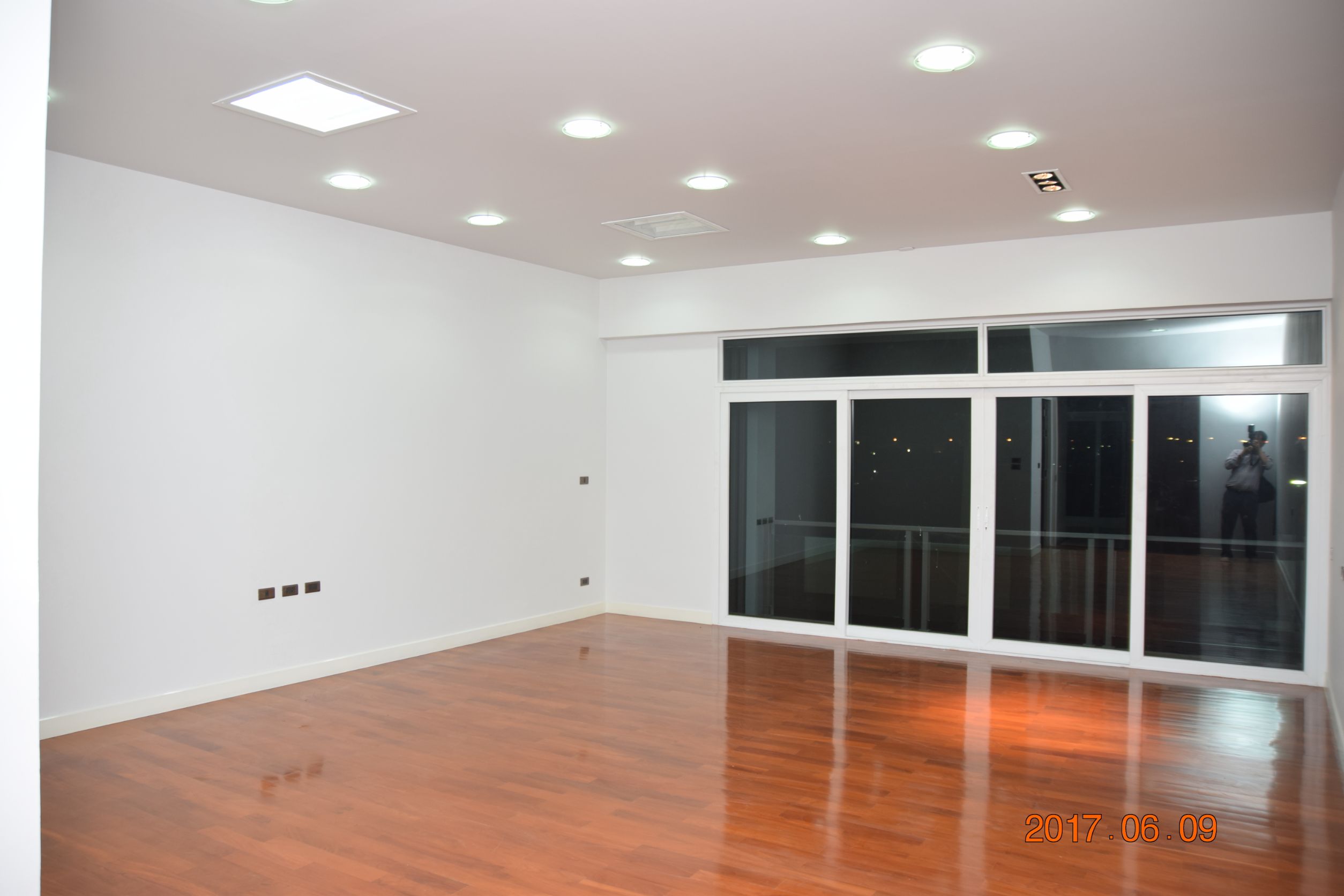 ขาย The Front ร่มเกล้าสุวรรณภูมิอาคารพาณิชย์3ชั้นรูปแบบทันสมัยทำเลโดดเด่นติดถนนร่มเกล้า หน้าสนามบินสุวรรณภูมิ