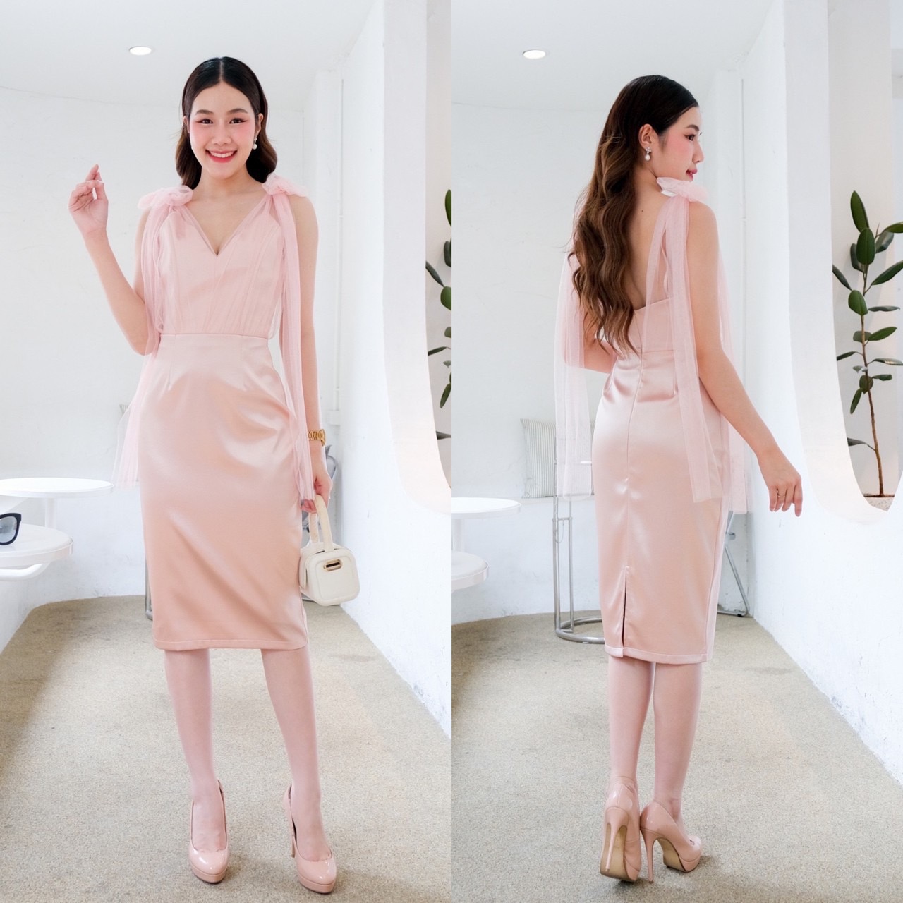 kudapy เดรสสั้นสีกรม ครีม เทา ชมพู ส้มอิฐ แดง ผ้าดัชเชทเเต่งมุ้งสองข้างกระโปรงผ่าหลัง แต่ง ผ้าตาข่ายนิ่ม