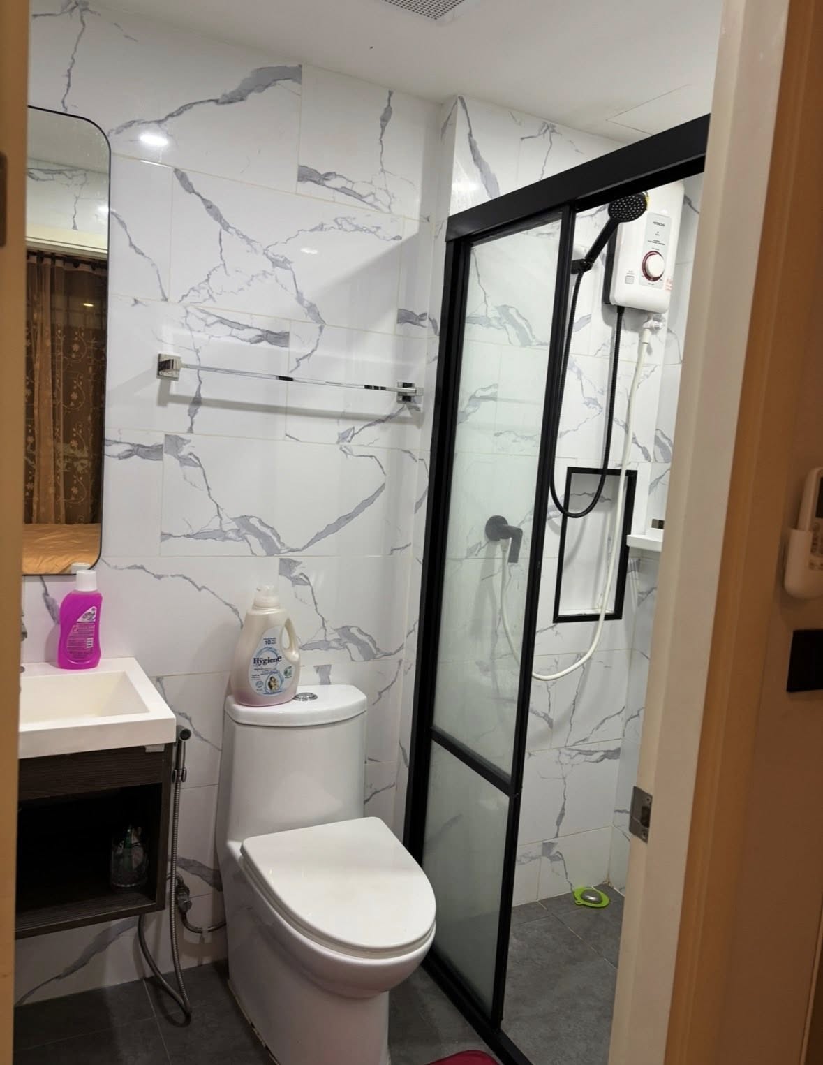 ให้เช่าคอนโด Groove Ratchada - Rama 9 (กรู๊ฟ รัชดา - พระราม 9) 1ห้องนอน / 1ห้องน้ำ ขนาดห้อง 24 ตรม. ชั้น 2 ค่าเช่า 15,500 ต่อเดือน รถไฟฟ้า MRT พระราม 9