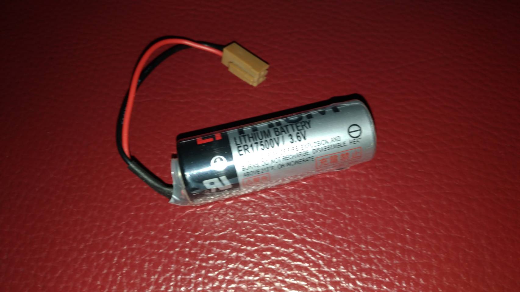 TOSHIBA ER17500V/3.6V LITIUM BATTERY
