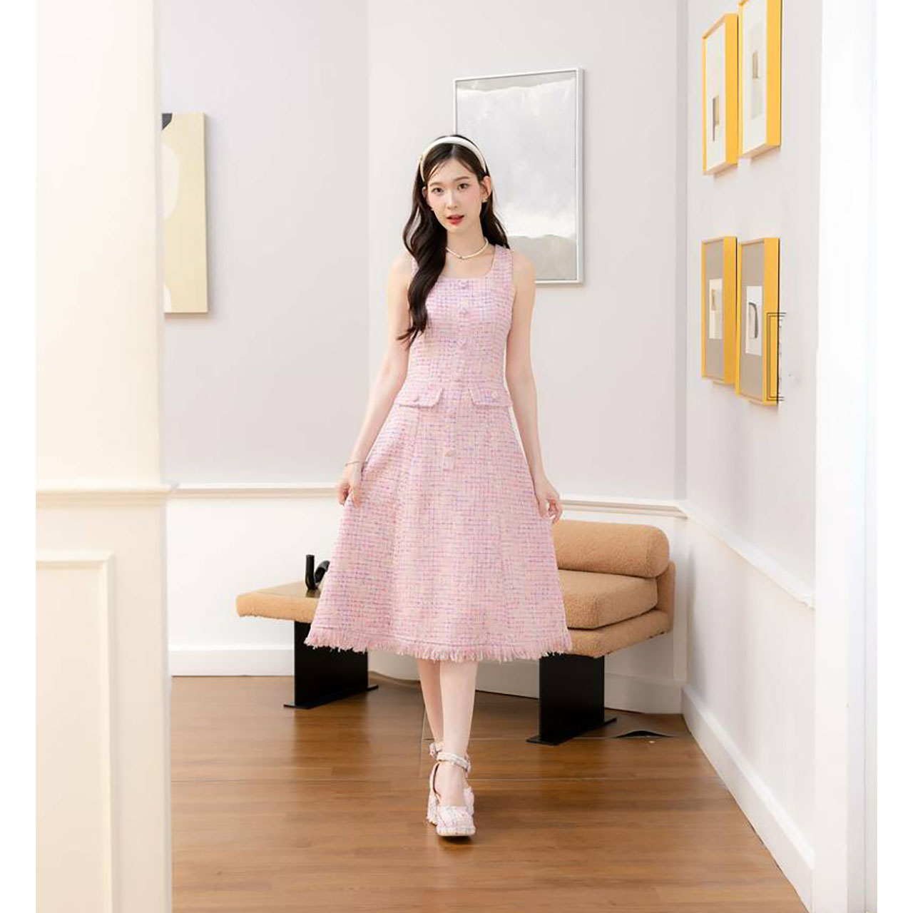 kudapy เดรสยาวสีชมพู/สีขาว กระโปรงยาวผ้าทวิสแต่งกระเป๋า