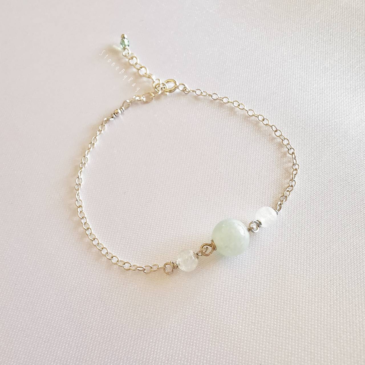 สร้อยข้อมือเงินหินหยกกับมูนสโตน Jade+Moonstone