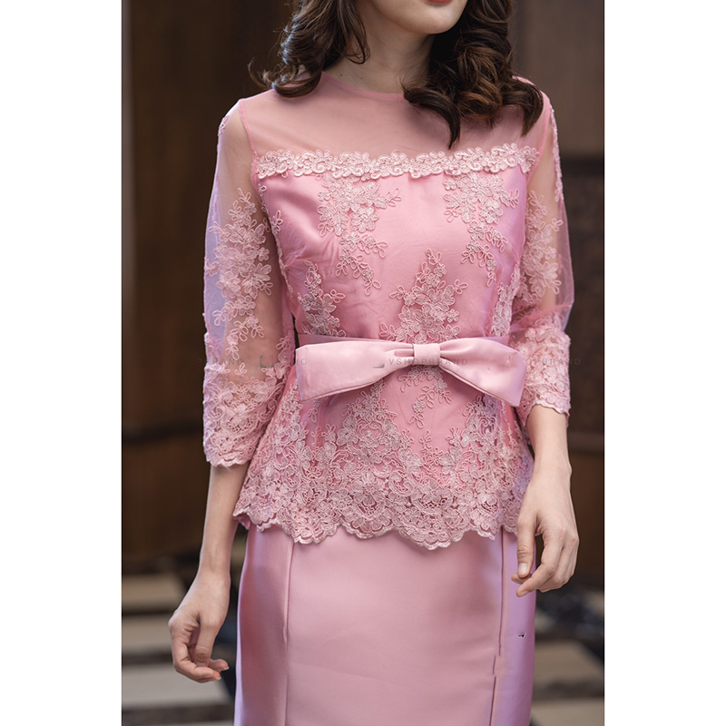 kudapy เซทแยกชิ้นสีชมพู ลูกไม้เสื้อ+กระโปรงยาวหางปลา เสื้อลูกไม้แขนสี่ส่วน มีผ้าคาดเอวแถมฟรีค่ะ