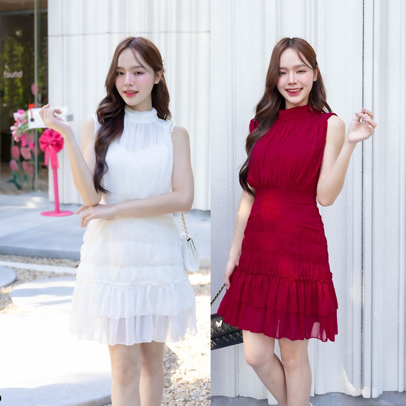 kudapy เดรสสั้นคอปีนสีแดง/สีขาว แขนกุด คอเต่าแต่งพีชทั้งตัว