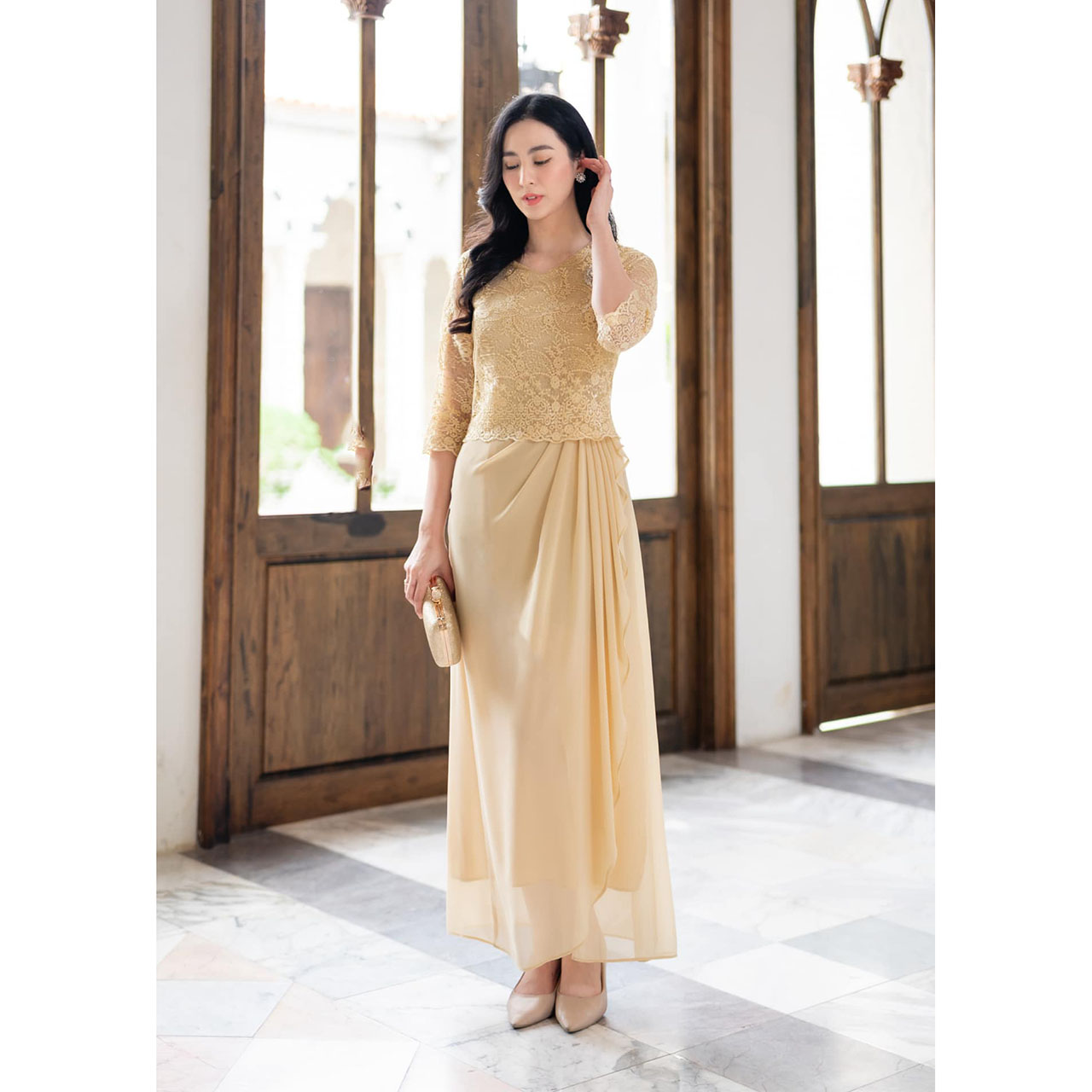 kudapy เดรสยาวสีชมพู/สีครีม/สีชมพูกะปิ เดรสออกงานตัวเสื้อลูกไม้ใยบวบทอแน่น ลูกไม้ปักเลื่อม ตัวกระโปรงจับจีบเป็นผ้าชีฟอง2ชั้น