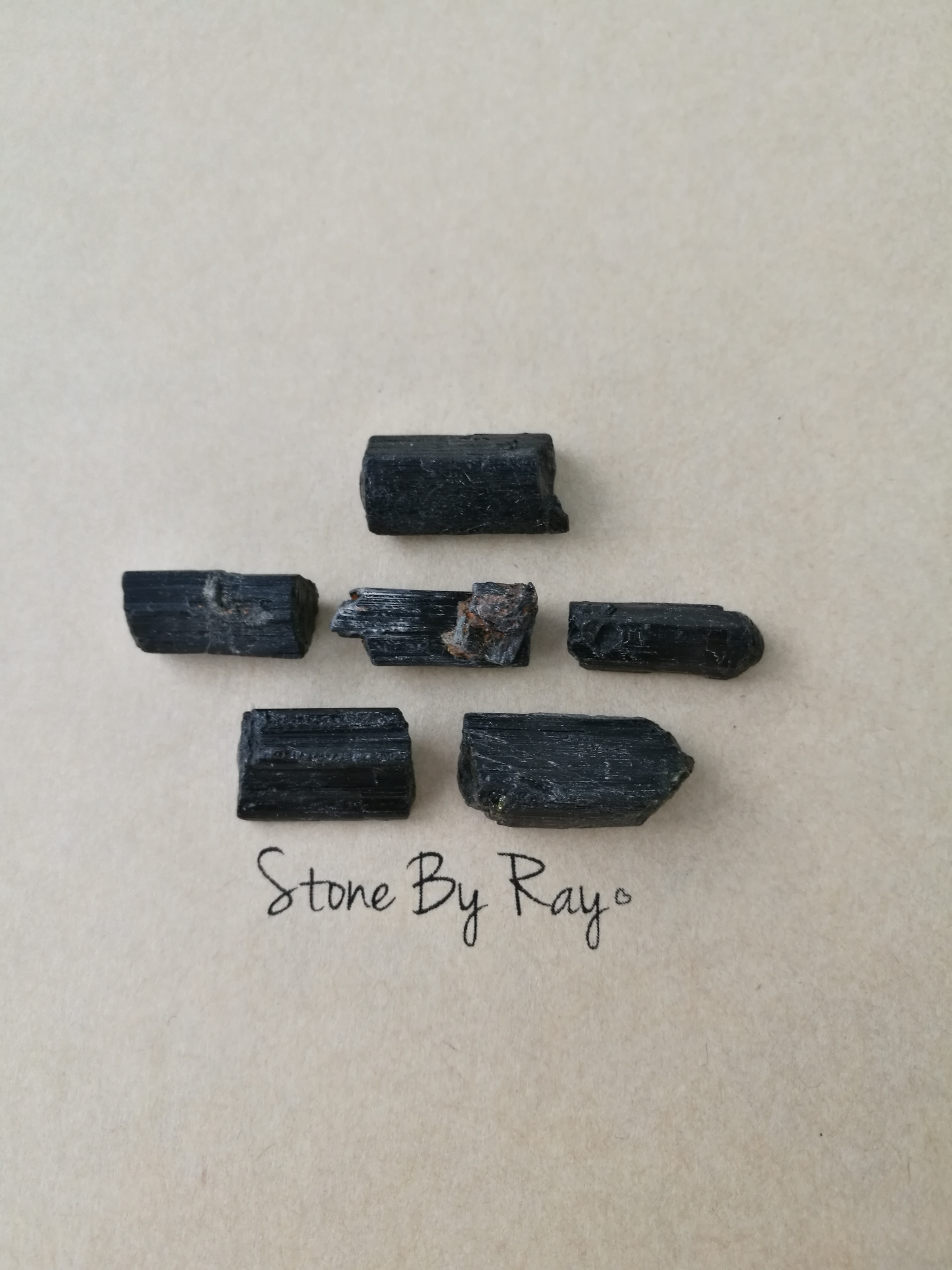 แบล็คทัวมาลีน(Black Tourmaline)