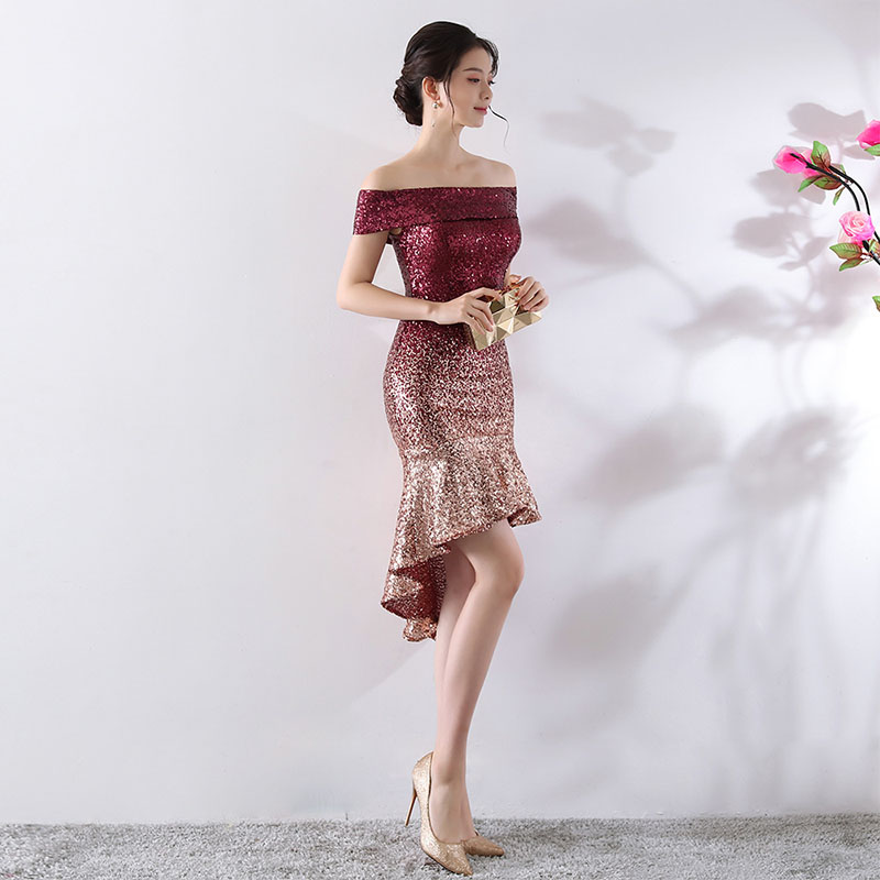 kudapy เดรสสั้นสีแดง/สีกรมท่า ทรงปาดไหล่เข้ารูปกระโปรงหางปลา แนวเรียบหรูดูแพง สวยดูดี เหมาะสำหรับชุดออกงานต่างๆ