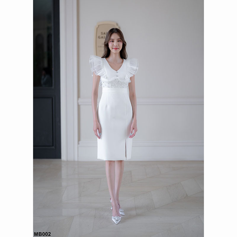 kudapy เดรสสั้นสีขาว/สีดำ/สีชมพู/สีแดง ทรงเข้ารูป แขนกุด ดีเทลอัดผ้าซีฟองช่วงแขน