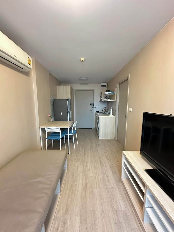 Low Rise โซนพื้นที่ BTS ปุณณวิถี ให้เช่าห้องแบบ 1ห้องนอน 1ห้องน้ำ คอนโด Elio Del Ray (เอลลิโอ เดลเรย์) ขนาดห้อง 34 ตรม. ชั้น 8 ตึก H วิวสระฝั่งทิศตะวันตก