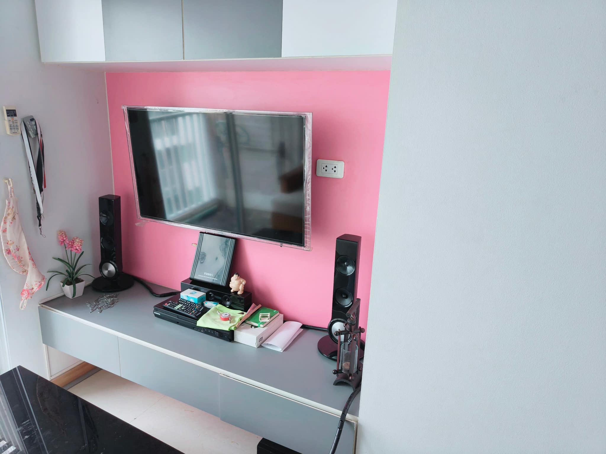 ปล่อยเช่าคอนโด A Space Asoke-Ratchada (เอ สเปซ อโศก-รัชดา) - 1ห้องนอน 1ห้องน้ำ 1ห้องนั่งเล่น - ใกล้ MRT พระราม 9 - ขนาดห้อง 36 ตรม. ชั้น 12 ตึก F วิวสวยฝั่งสระน้ำ