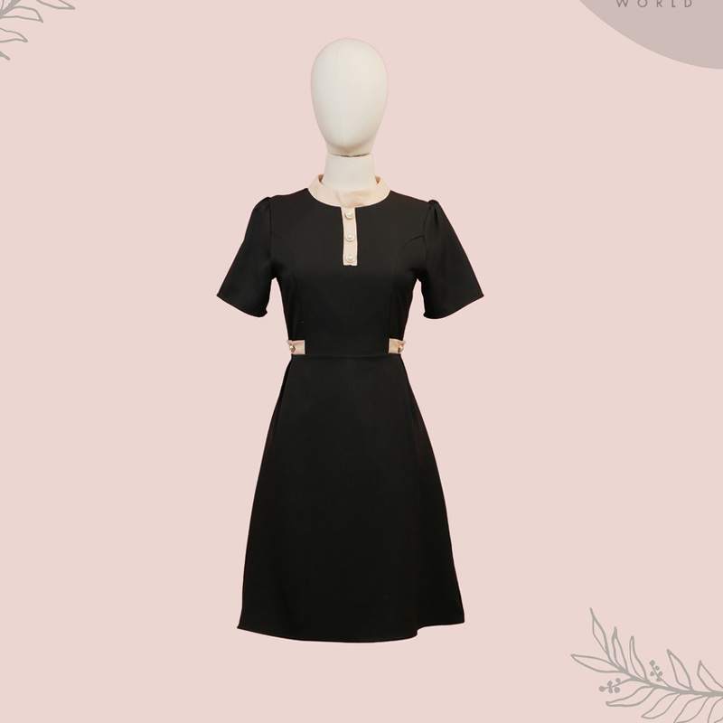 kudapy เดรสสั้นสีแดงสีดำ/สีน้ำตาล คอกลมแต่งกระดุม ใส่ไปงานตรุษจีน ใส่ทำงาน สวยดูดีน่ารัก