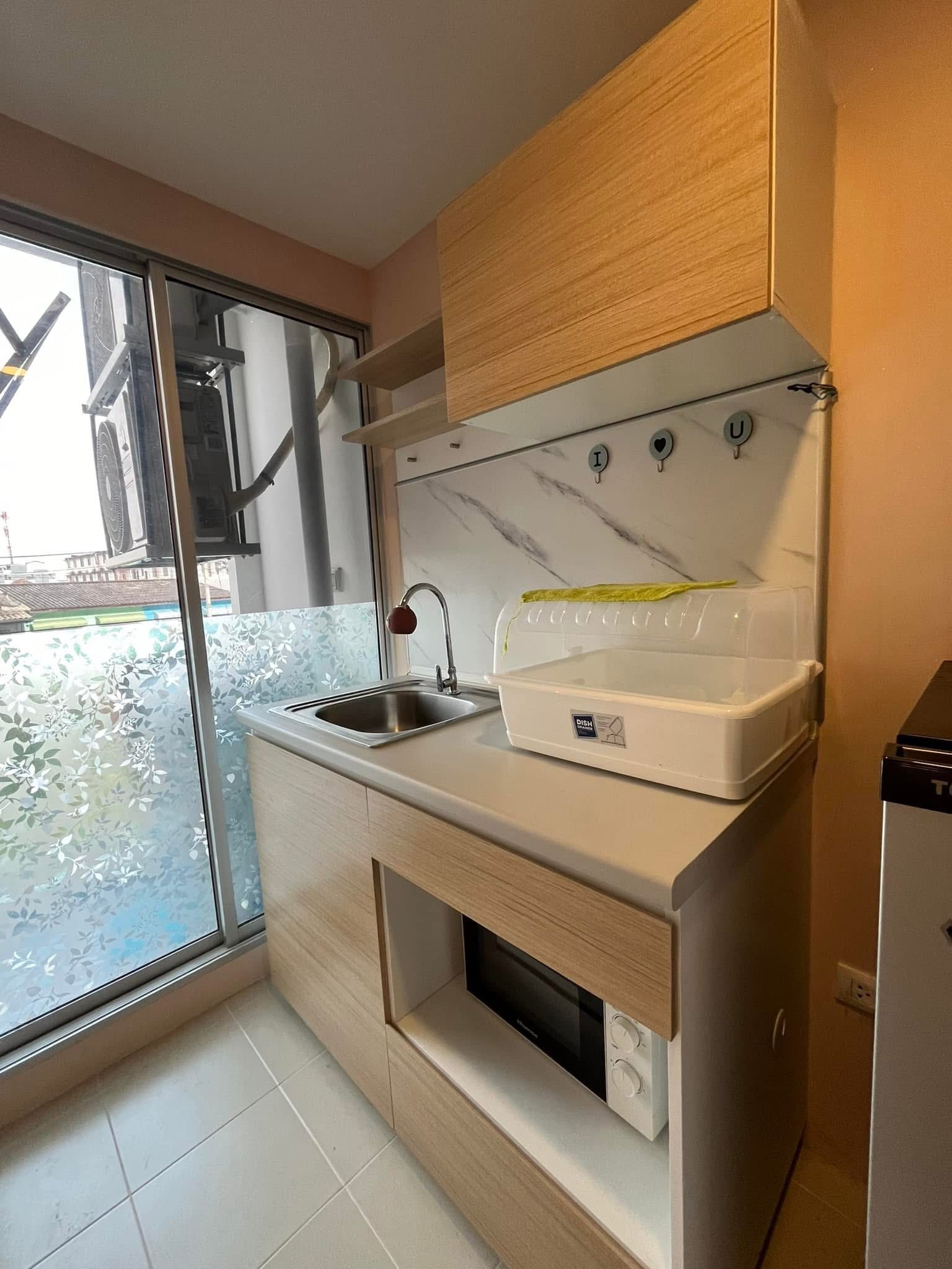 ให้เช่าคอนโด SENA Kith BTS Saphanmai (เสนาคิทท์ บีทีเอส สะพานใหม่) โซนพื้นที่ BTS สายหยุดและสะพานใหม่ ห้องแบบ 1ห้องนอน / 1ห้องน้ำ / โซนครัวปิด