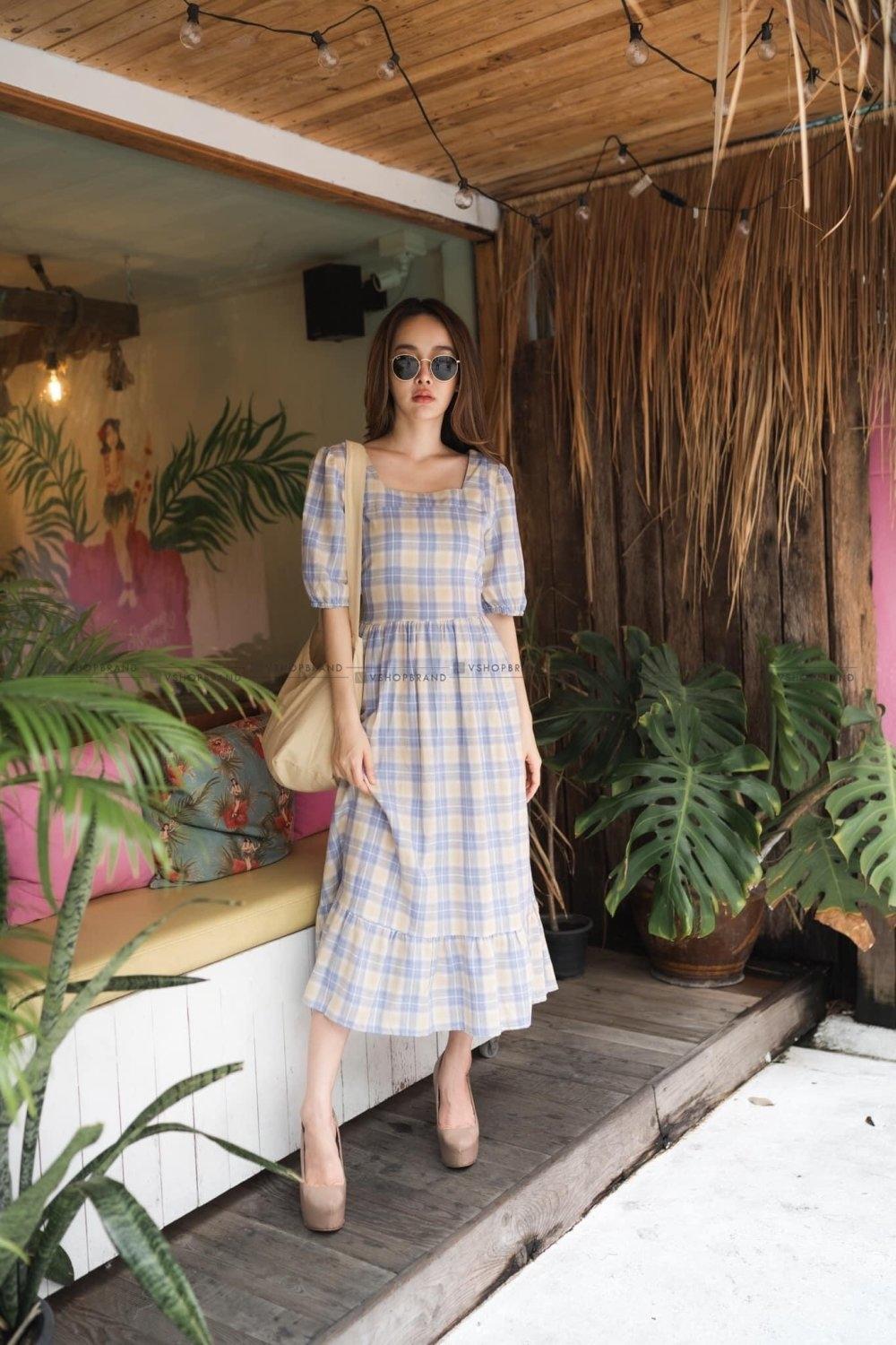 kudapy เดรสยาวลายสก็อต คอเหลี่ยม สีส้ม/ชมพู/ครีม แขนสองส่วน เอวมีสายผูกได้ตามสัดส่วน