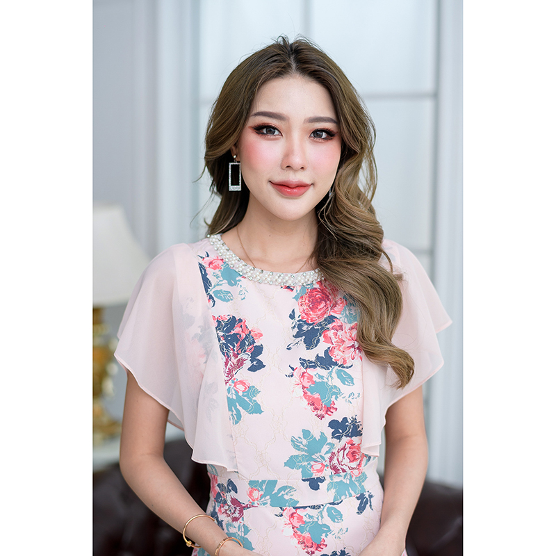 kudapy เดรสสั้นสีขาว/สีชมพู ผ้าตาข่ายพิมพ์ลายดิ้นทอง งานจริงเนื้อผ้าสวย