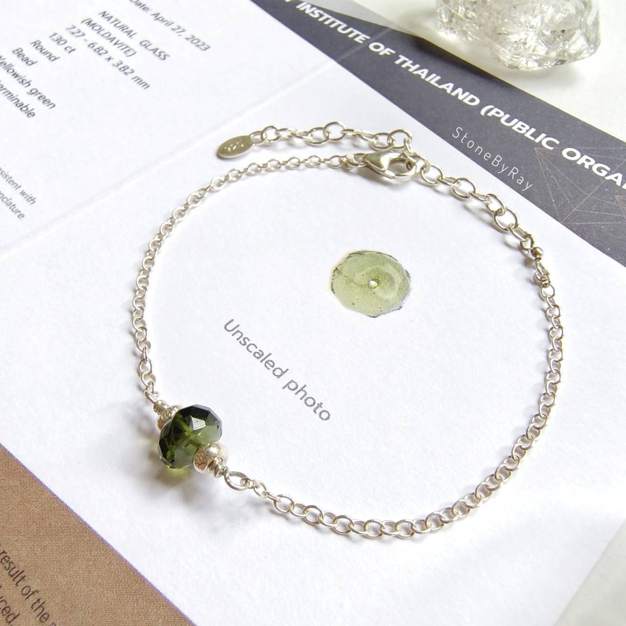 สร้อยข้อมือเงินสะเก็ดดาวโมดาไวต์ Moldavite