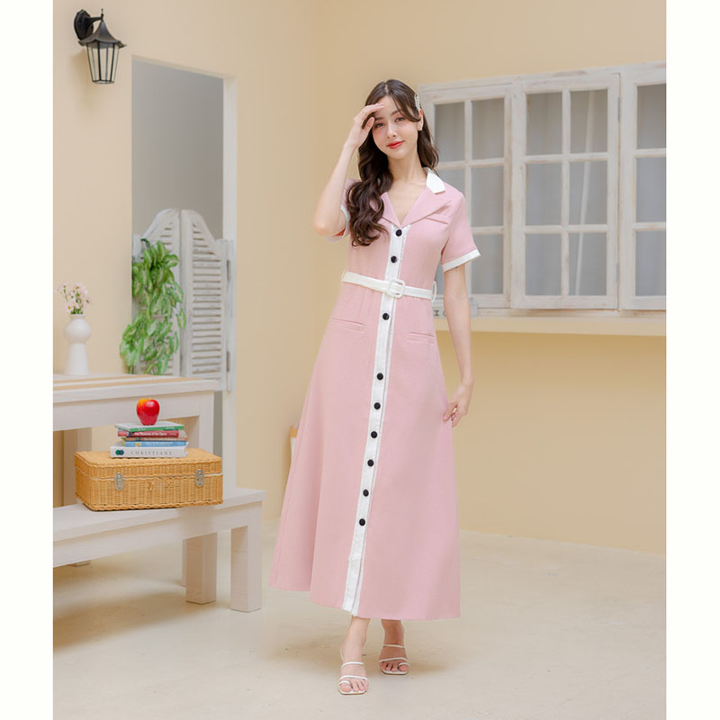 kudapy เดรสยาวสีชมพู/สีครีม/สีดำ เนื้อผ้าอย่างดี มาในทรงคลาสสิคที่ใส่ได้ตลอด สไตล์ติดกระดุมหน้า สีโทนสุภาพแต่งคอปกสุดชิค