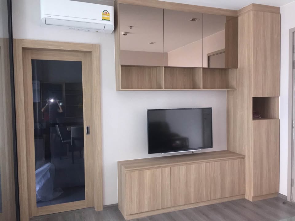 ปล่อยเช่า The Politan Rive (เดอะ โพลิแทน รีฟ) - โซนพื้นที่ MRT พระนั่งเกล้า 1ห้องนอน 1ห้องน้ำ 1ห้องนั่งเล่น - ขนาดห้อง 31 ตรม. ชั้น 52 - ให้เช่า 10,000 ต่อเดือน