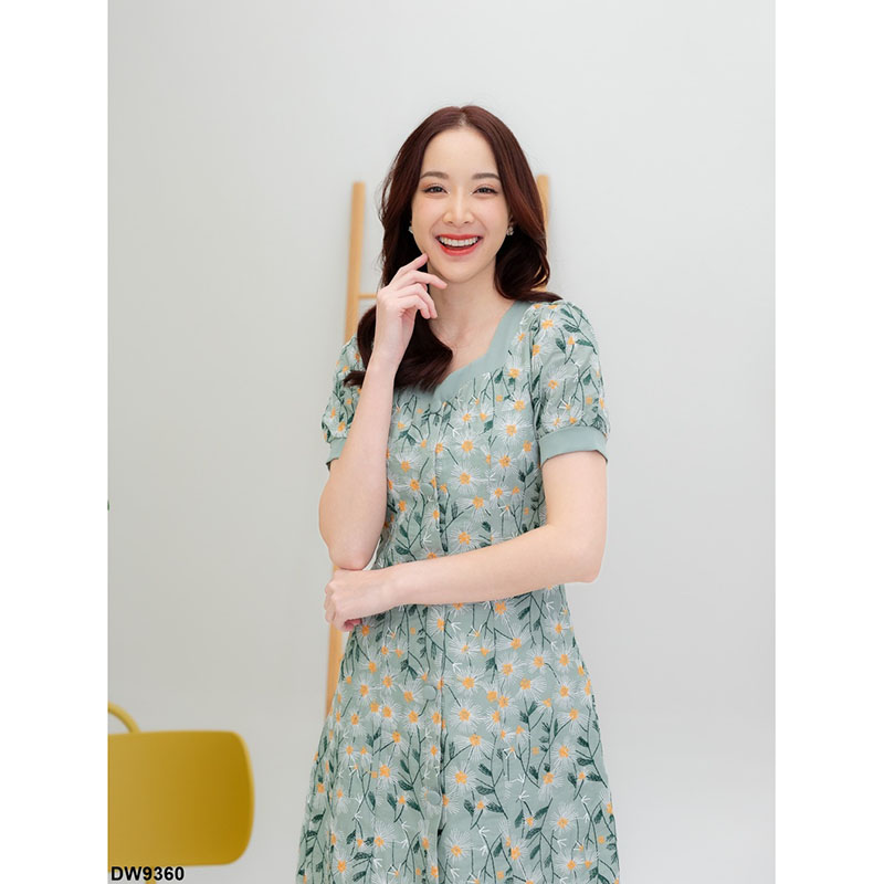 kudapy เดรสสั้นสีเขียว/สีชมพู/สีครีม กระดุมหน้าดอกเดซี่ ใส่ทำงาน ออกงานสวยดูดี